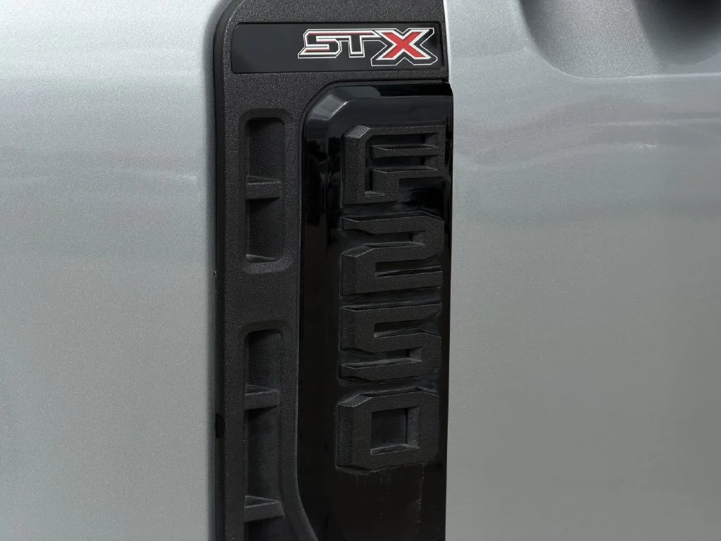 Used 2024 Silver Ford XL image 10