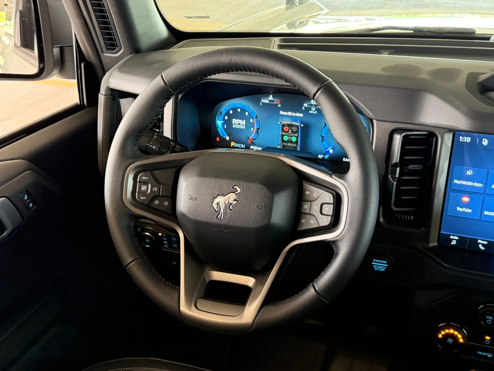 New 2026 Avalanche Gray Ford Badlands image 19