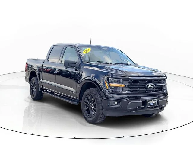 Used 2025 Black Ford XLT image 3