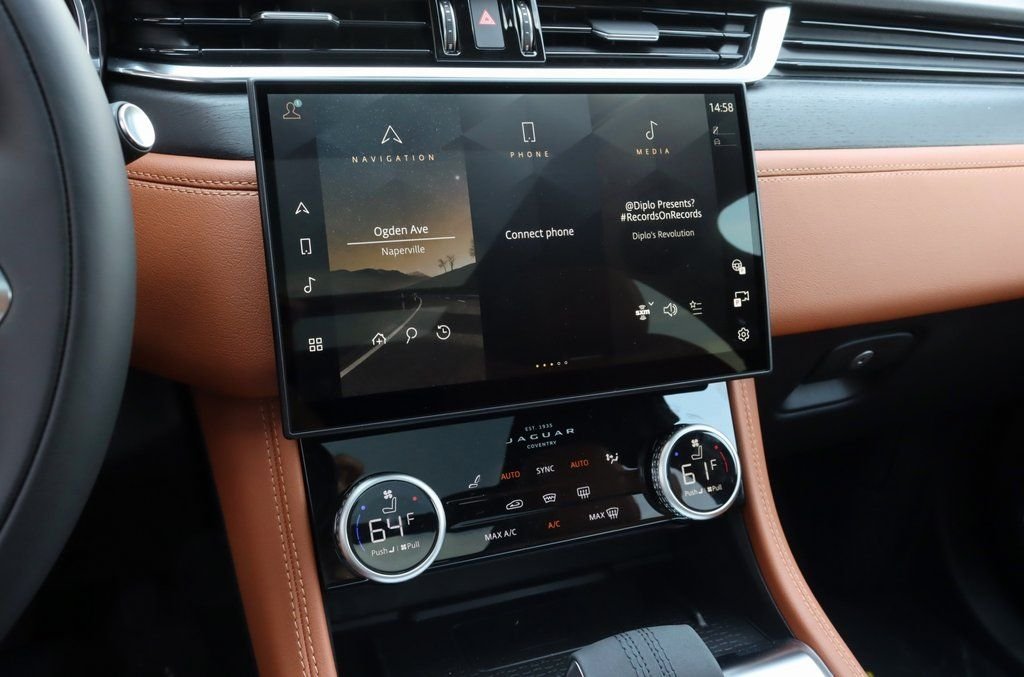 2026 Jaguar F-Pace R-Dynamic S - Photo 20