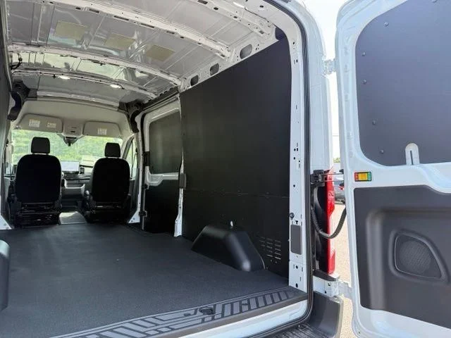New 2026 Oxford White Ford Cargo Van image 9