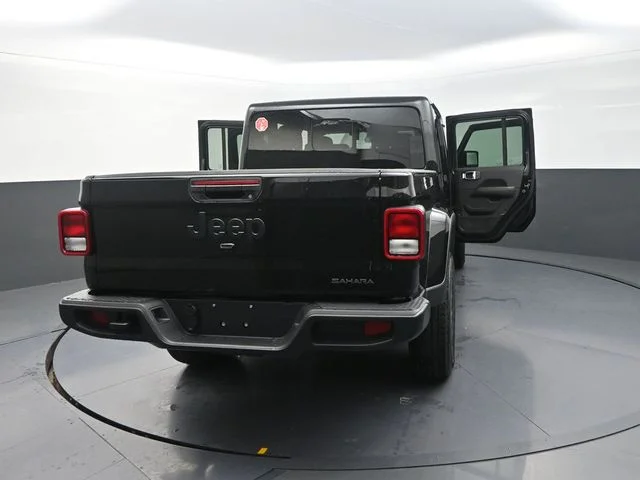 New 2026 Black Clear-Coat Exterior Paint Jeep Sahara image 34