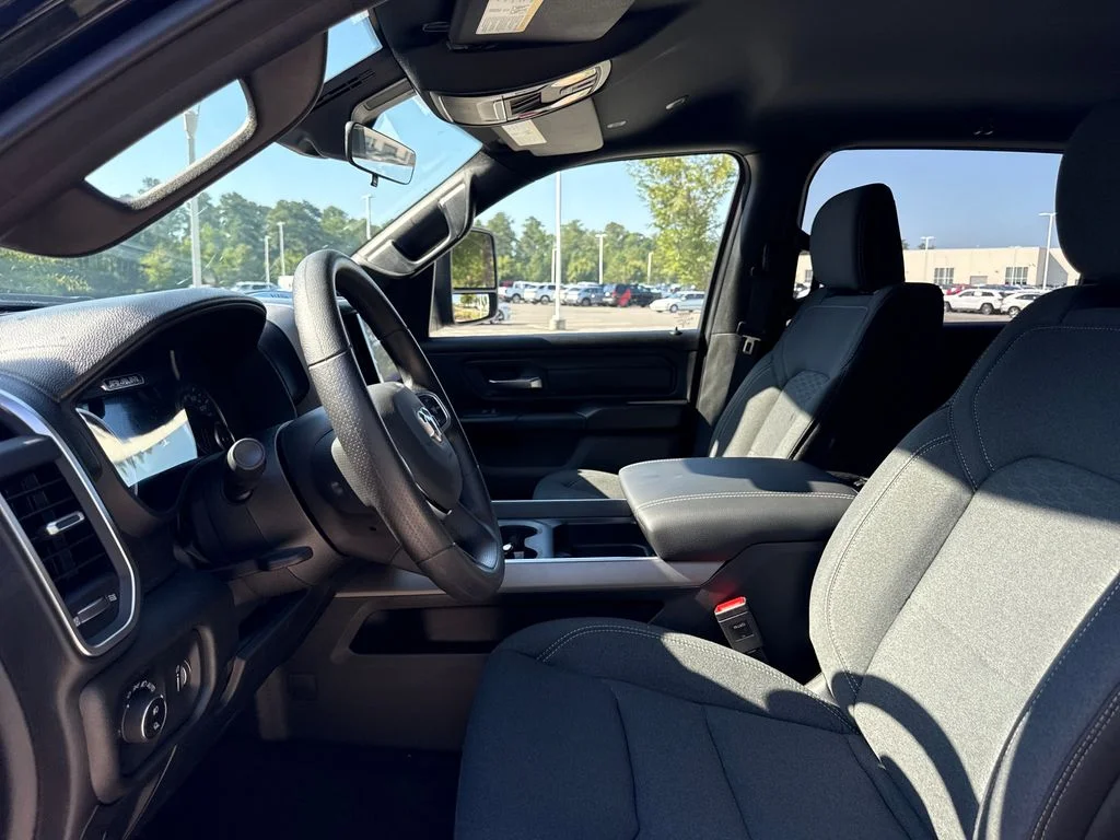 2026 RAM Ram 1500 Pickup Express - Photo 12