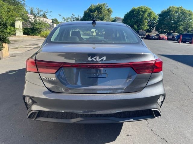 Used 2023 Gray Kia LXS image 4