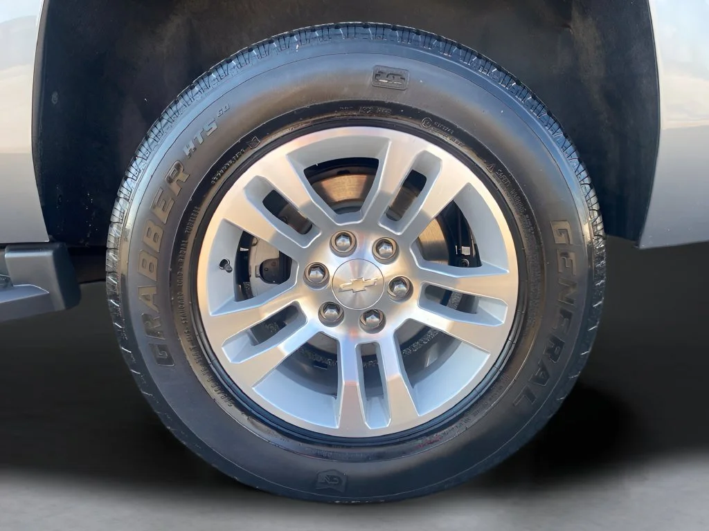 Used 2019 SATIN STEEL METALLIC Chevrolet LT image 33