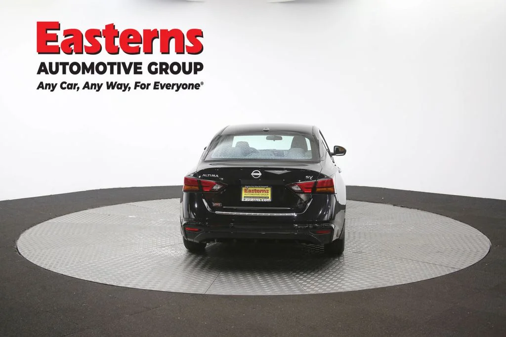 Used 2023 Black Nissan 2.5 SV image 36