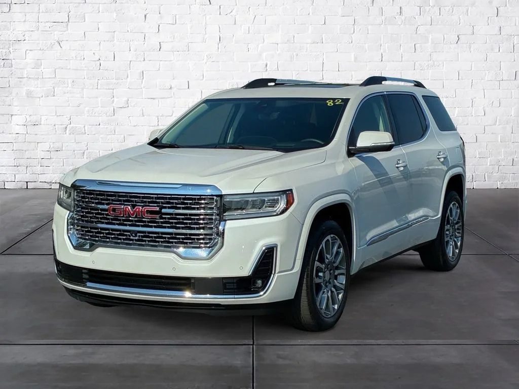 Used 2023 WHITE FROST TRICOAT GMC Denali image 2