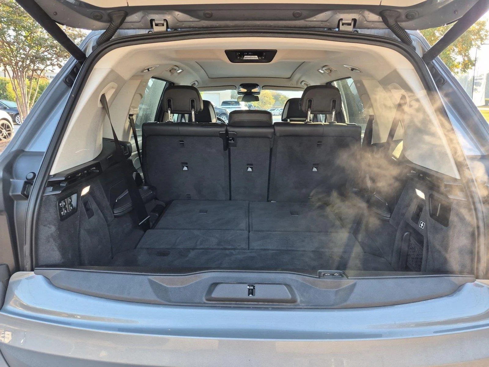Used 2024 Skyscraper Grey Metallic BMW xDrive40i image 29