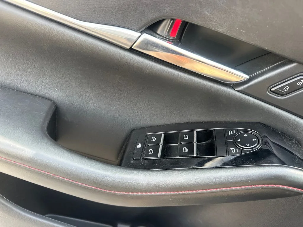 Used 2025 Polymetal Gray Metallic Mazda 2.5 S Carbon Edition image 37