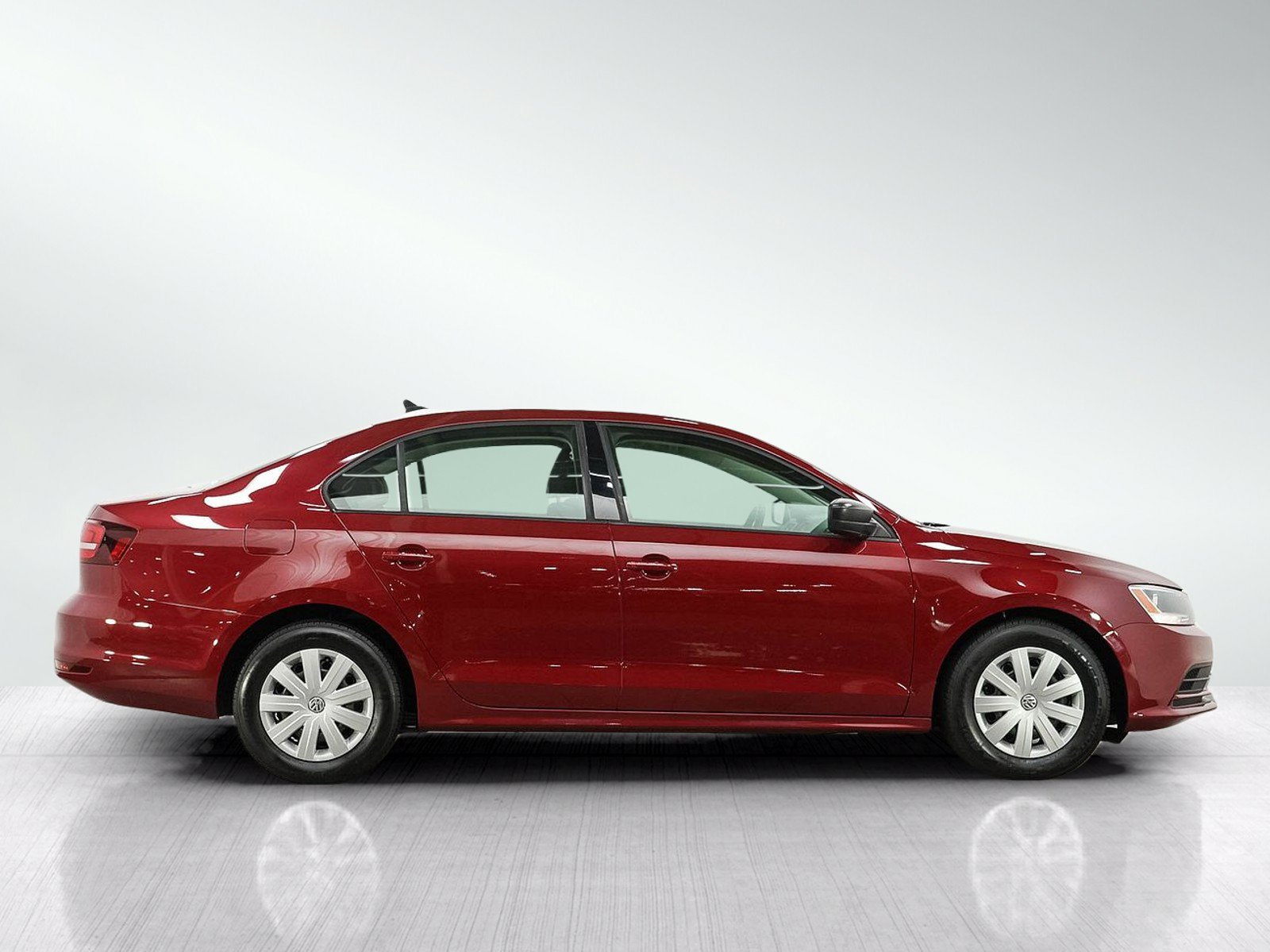Used 2016 Cardinal Red Metallic Volkswagen 1.4T S image 6