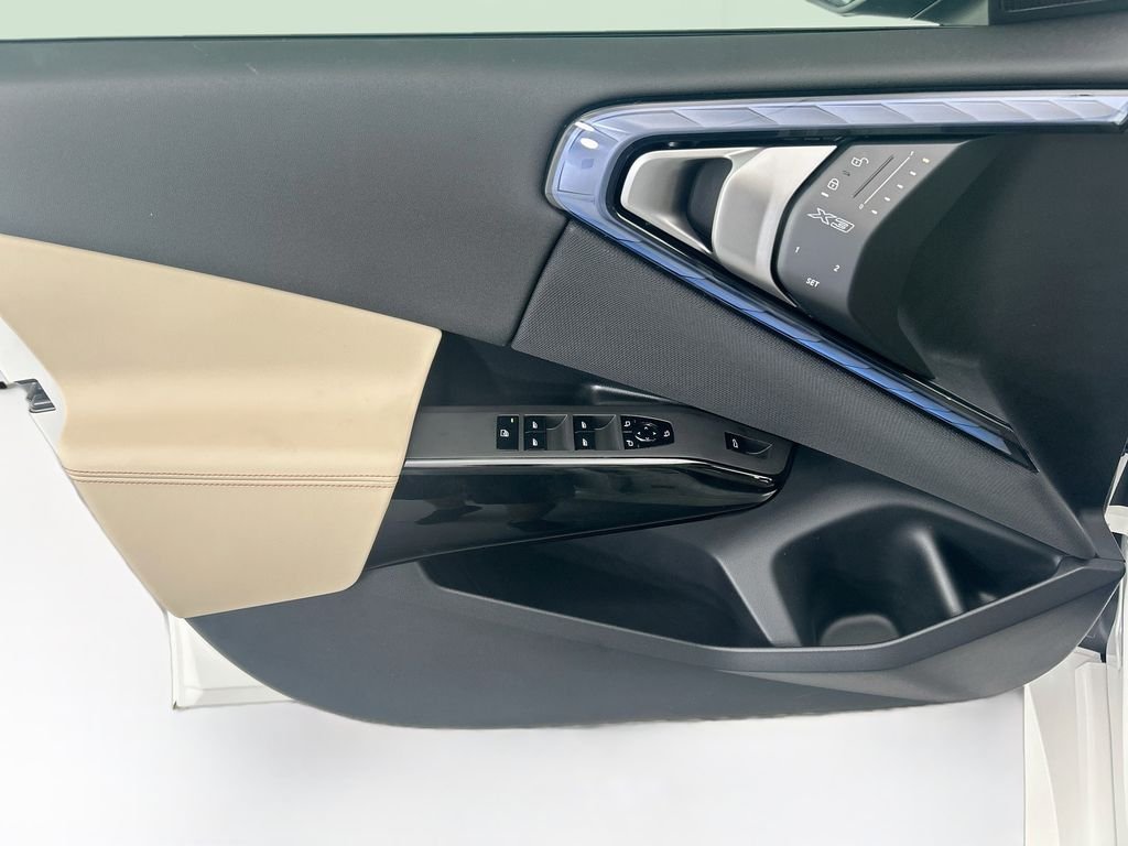 New 2026 Alpine White BMW 30 xDrive image 23
