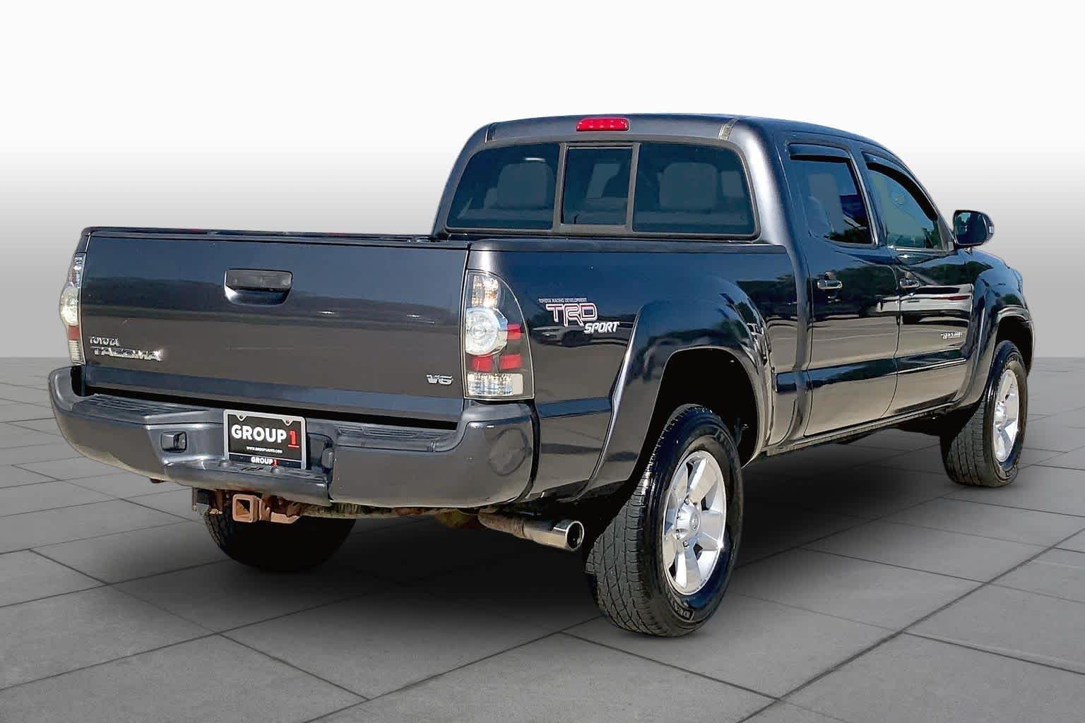 Used 2013 Magnetic Gray Metallic Toyota  image 13