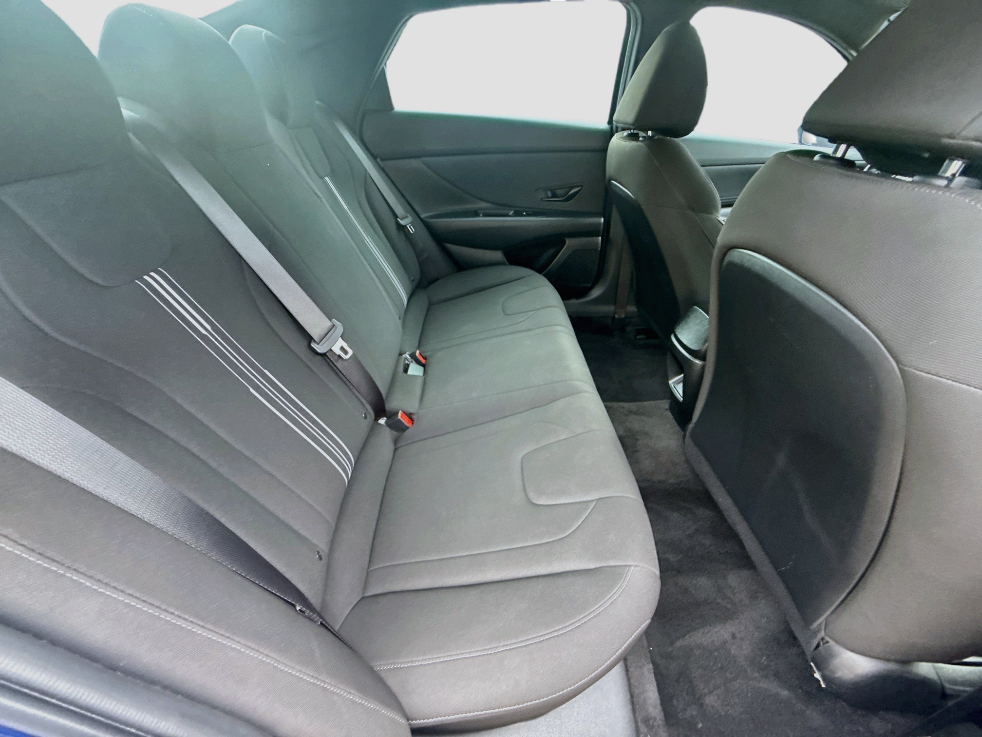 Used 2025 Intense Blue Hyundai SEL Sport image 25