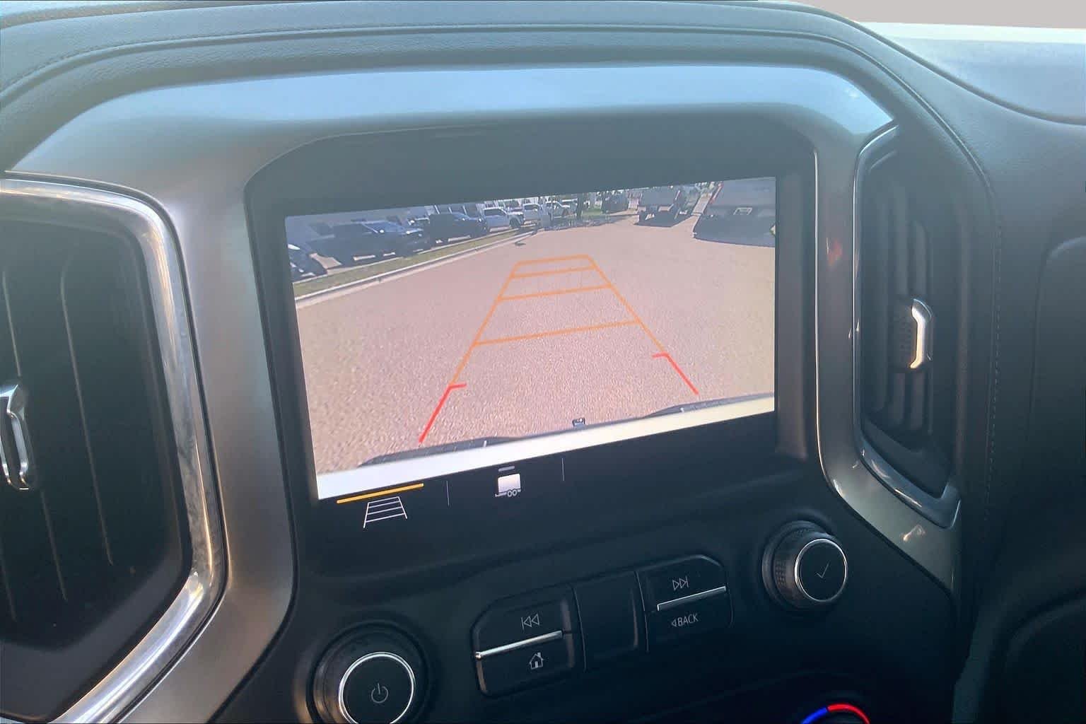 Used 2019 Summit White Chevrolet LT image 27