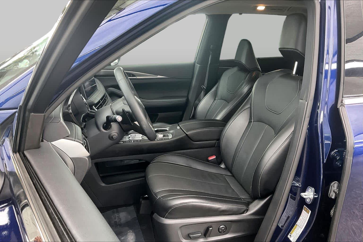 Pre-Owned 2022 INFINITI QX60 LUXE