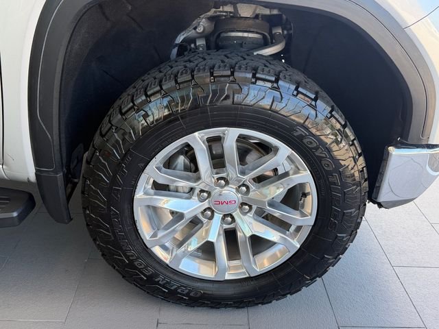 Used 2019 Silver GMC SLT image 19