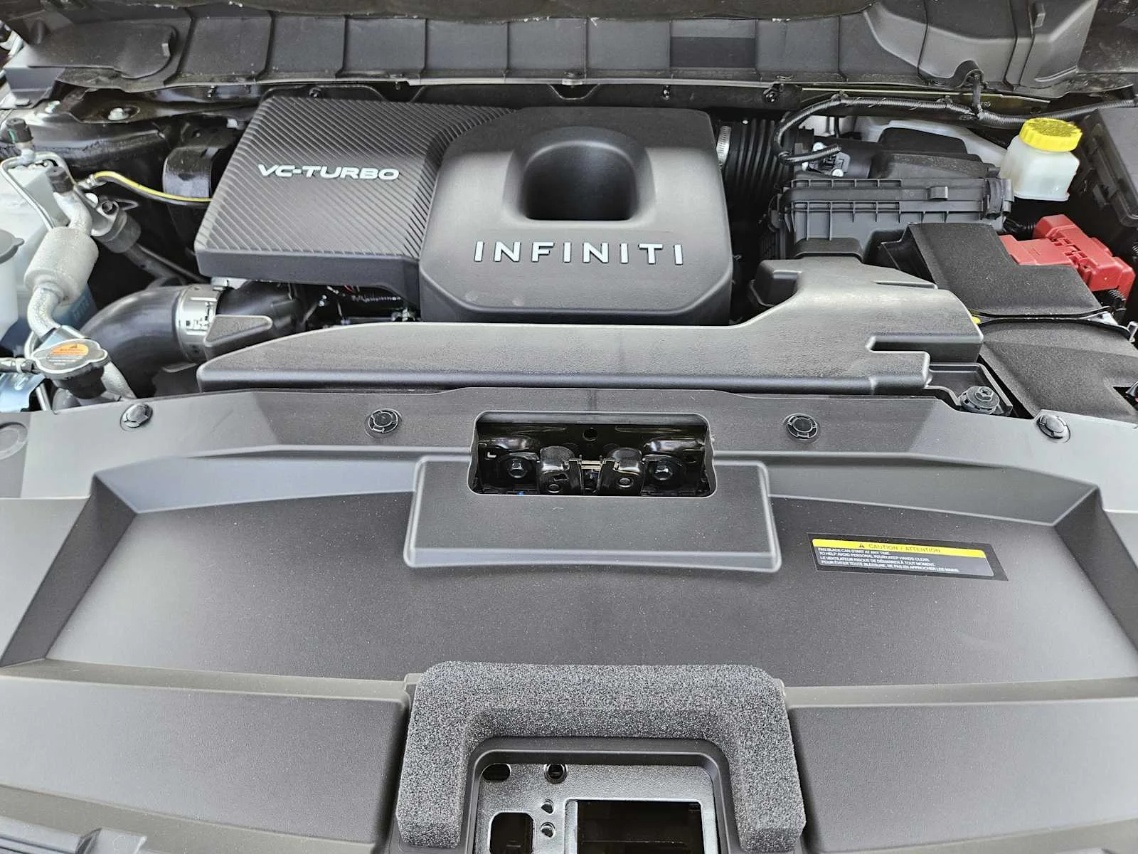 New 2026 DEEP EMERALD INFINITI Luxe FWD image 23