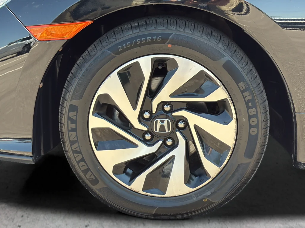 Used 2019 Black Honda LX image 33