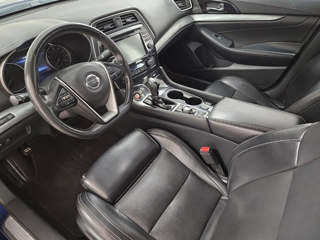 Used 2017 Deep Blue Pearl Nissan 3.5 SV image 19