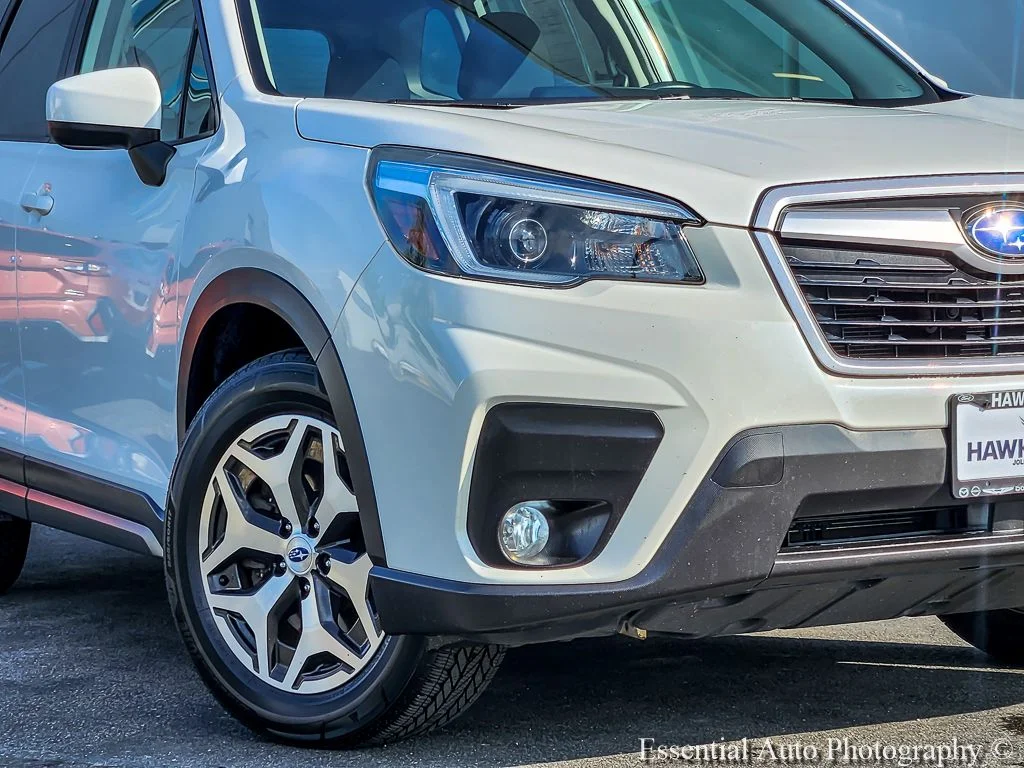 Used 2021 White Subaru Premium image 3
