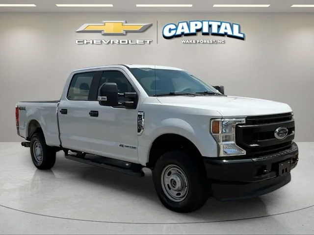 Used 2020 White Ford XL image 8