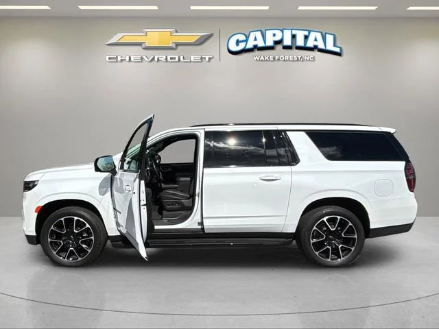 Used 2024 Summit White Chevrolet RST image 9