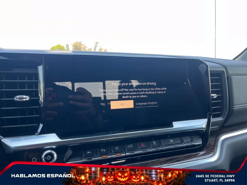 New 2026 Sterling Metallic GMC Elevation image 30
