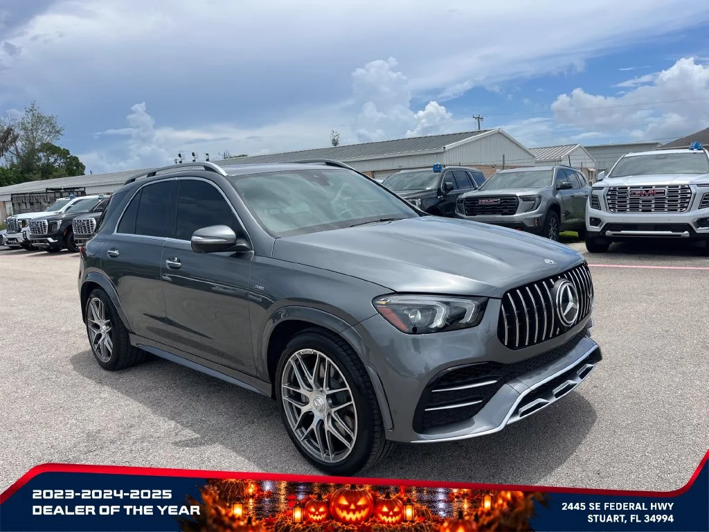Used 2021 Gray Mercedes-Benz 4MATIC® image 2