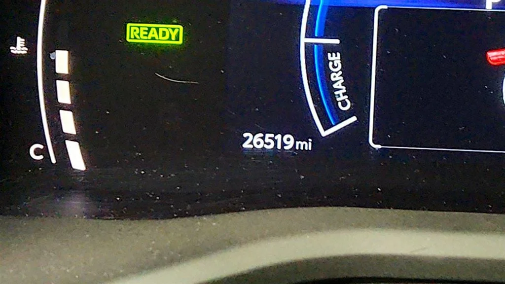 Used 2025 Ice Cap Toyota SE AWD image 15