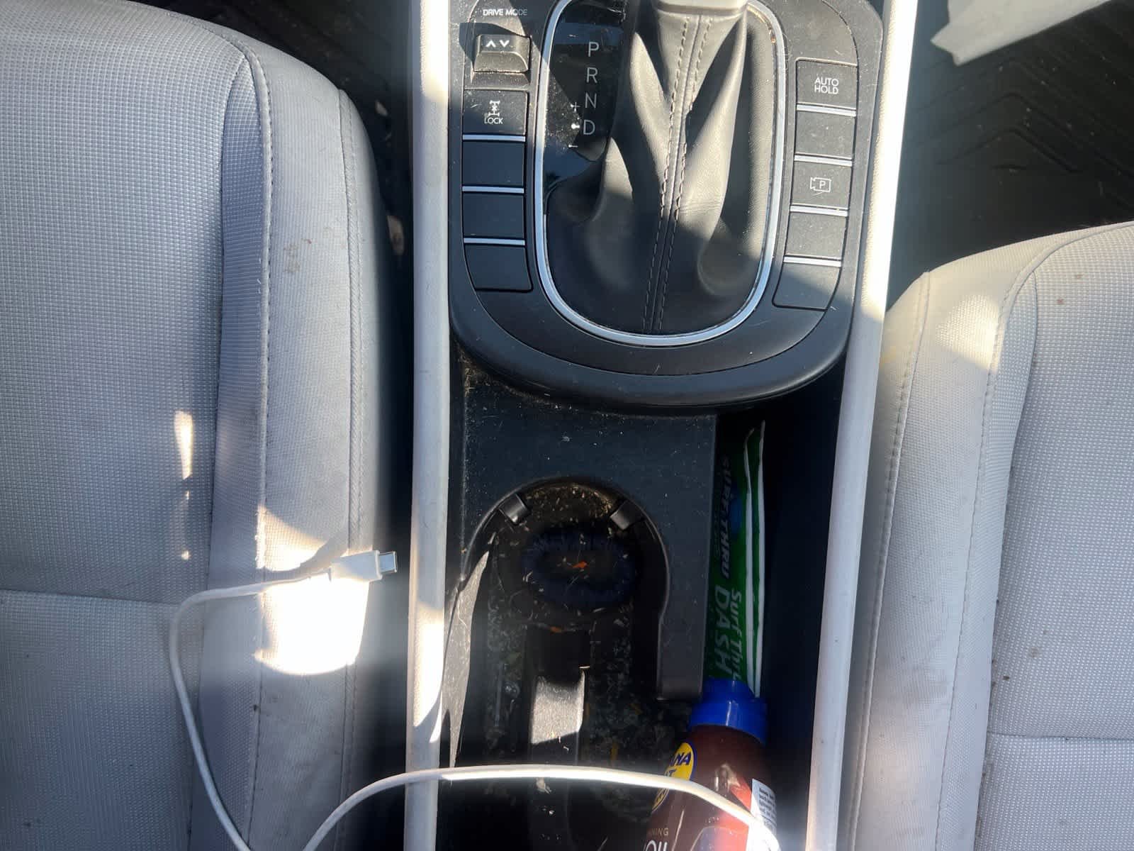 Certified Used 2025 Atlas White Hyundai SE image 18