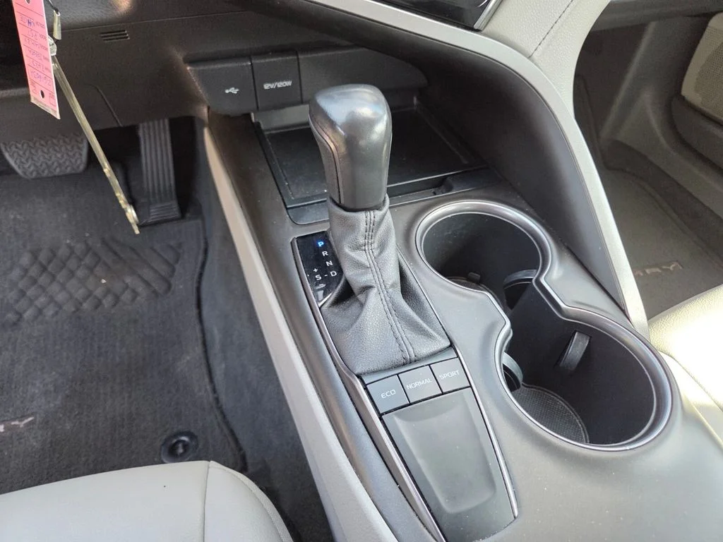 Certified Used 2023 White Toyota SE image 27