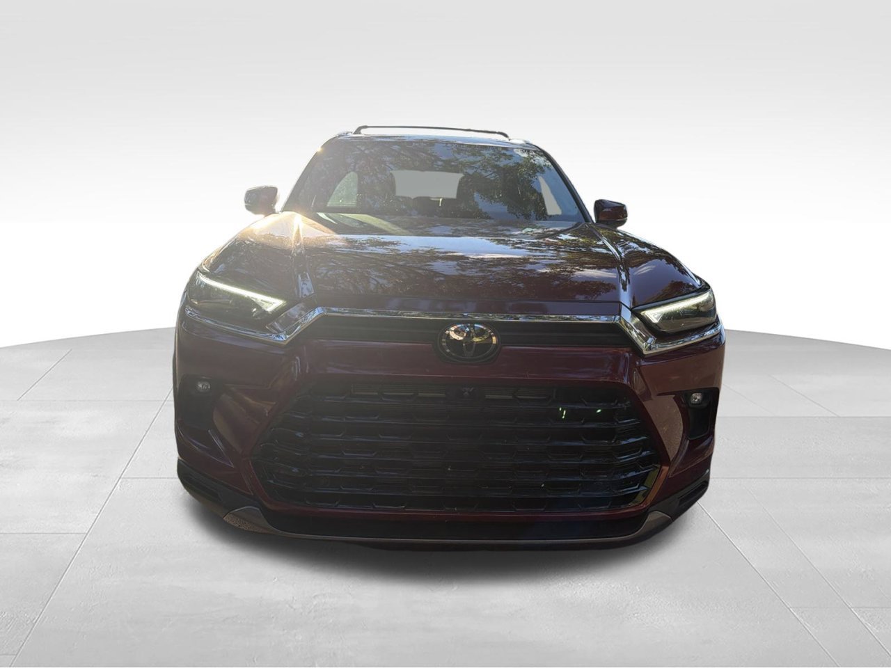 Used 2025 Red Toyota Limited image 1