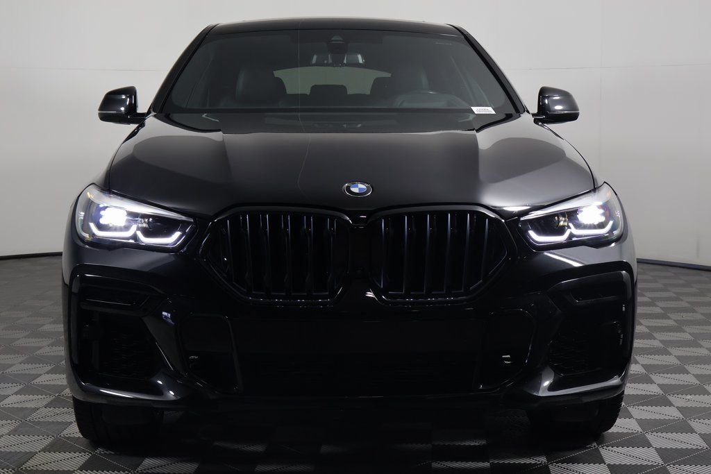 Used 2022 Black Sapphire Metallic BMW xDrive40i image 2