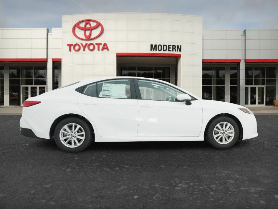 New 2026 Ice Cap Toyota LE image 22