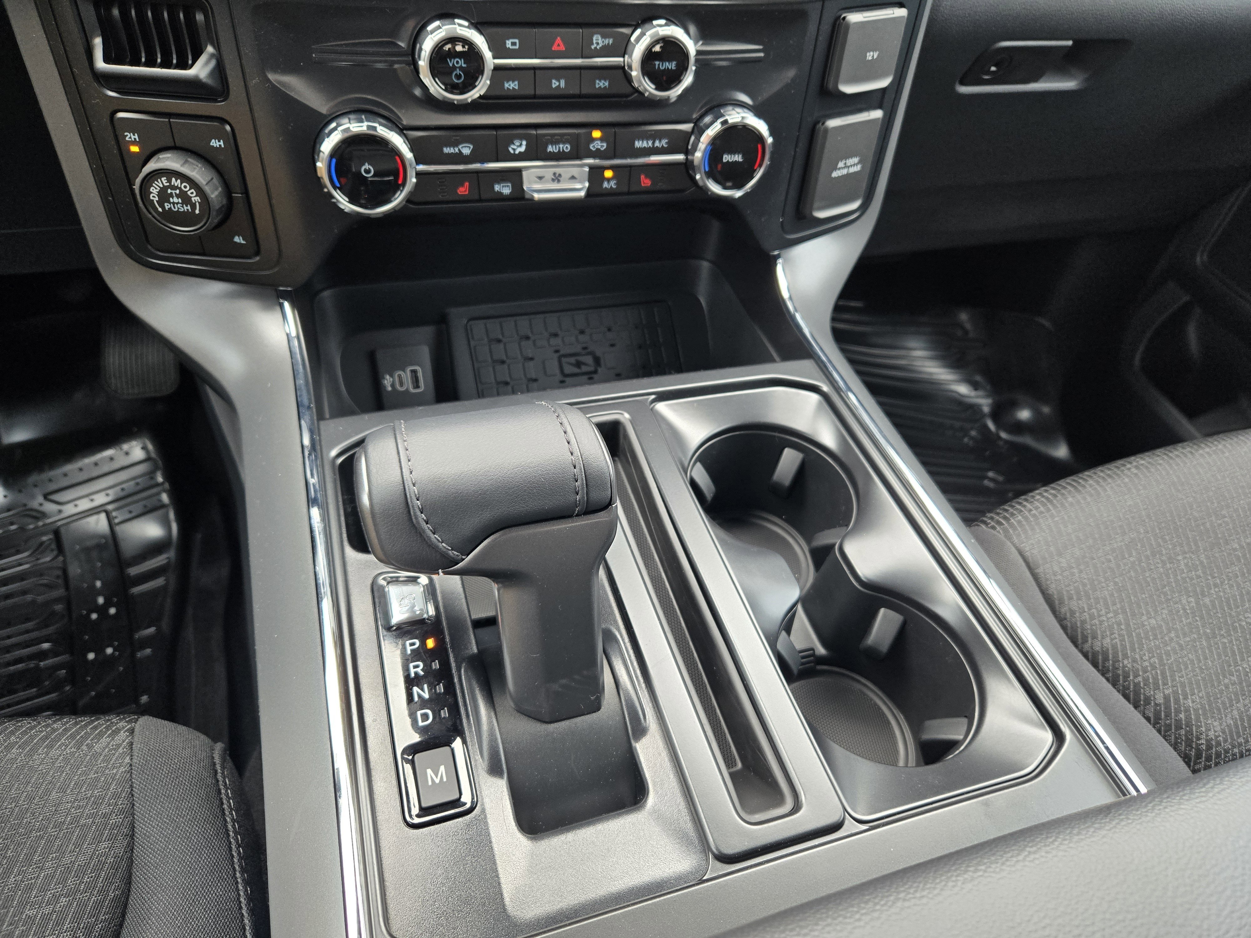 New 2026 Carbonized Gray Metallic Ford XLT image 14