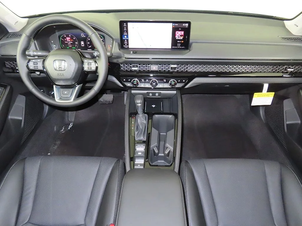 New 2026 Platinum White Pearl Honda Touring Hybrid image 11