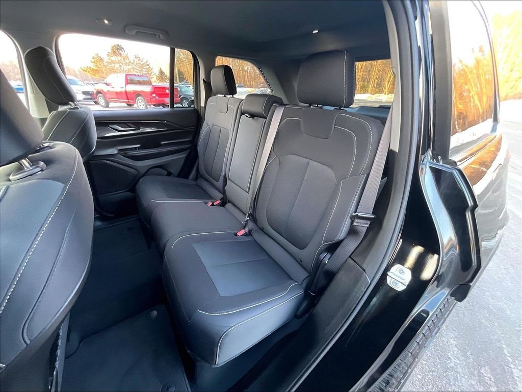 Used 2023 Black Jeep Laredo image 25