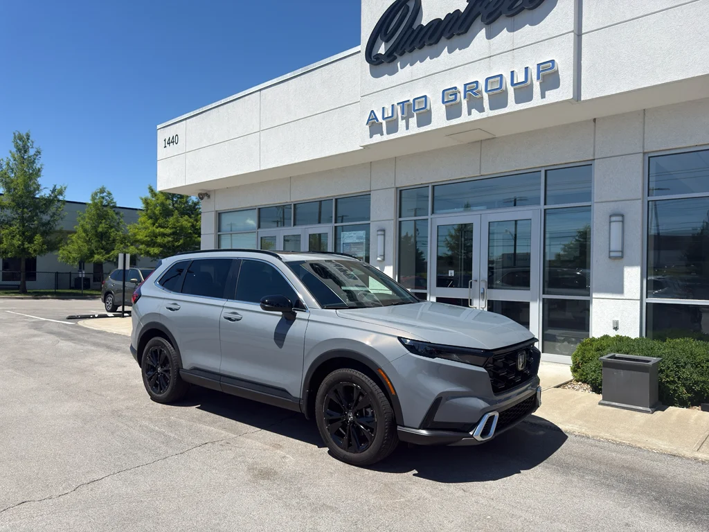 2024 Honda CR-V Hybrid Sport Touring AWD's photo