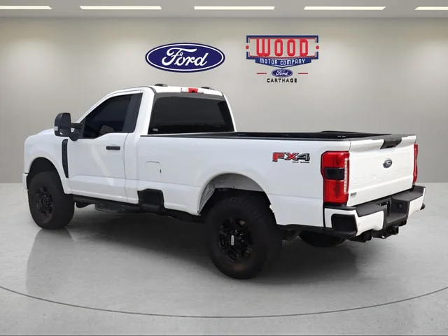 Used 2023 Oxford White Ford XL image 5