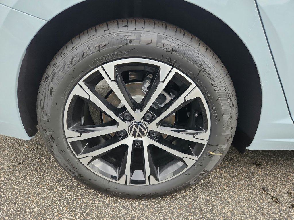 New 2027 Gray Volkswagen 1.5T Sport image 29