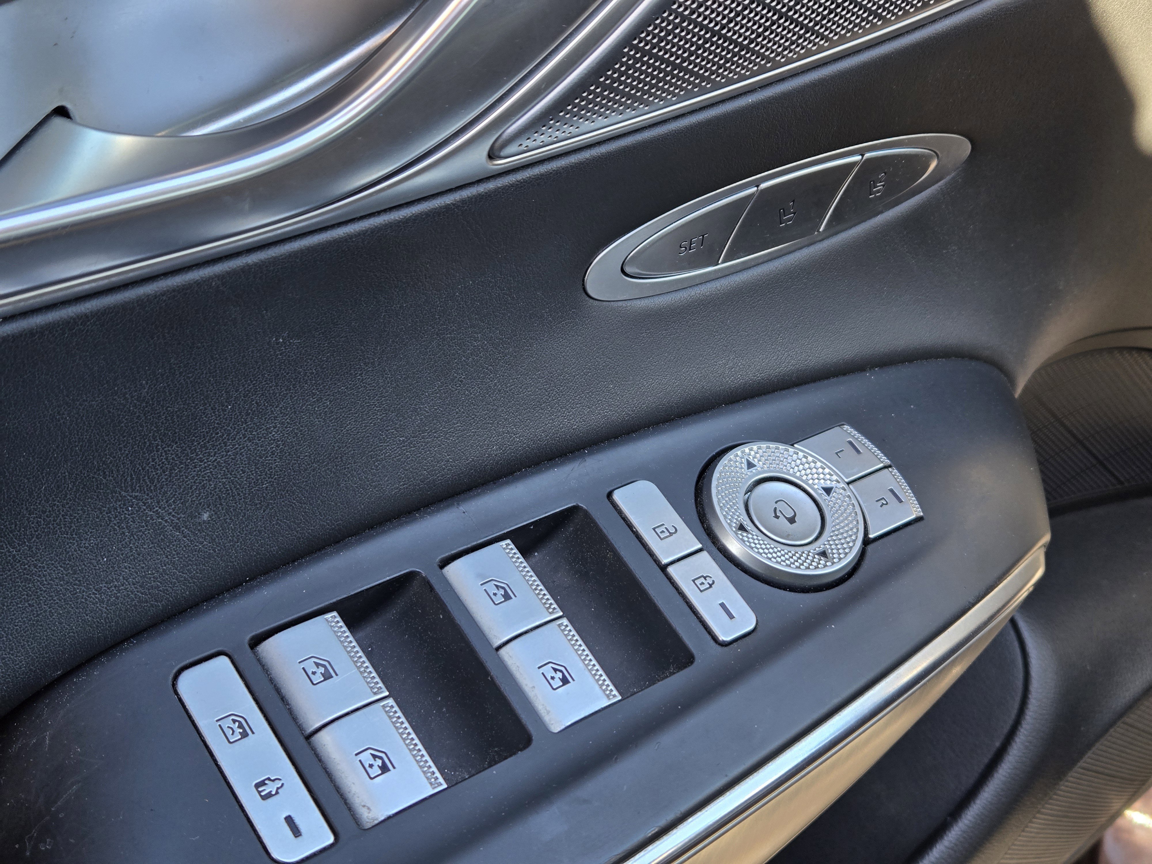 2022 GENESIS GV70 Standard - Photo 13