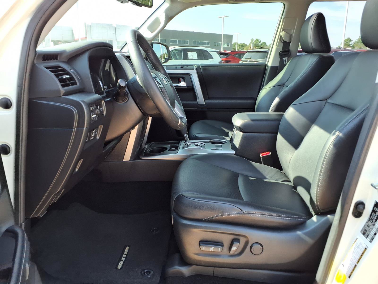 Certified Used 2022 Blizzard Pearl Toyota Limited image 17
