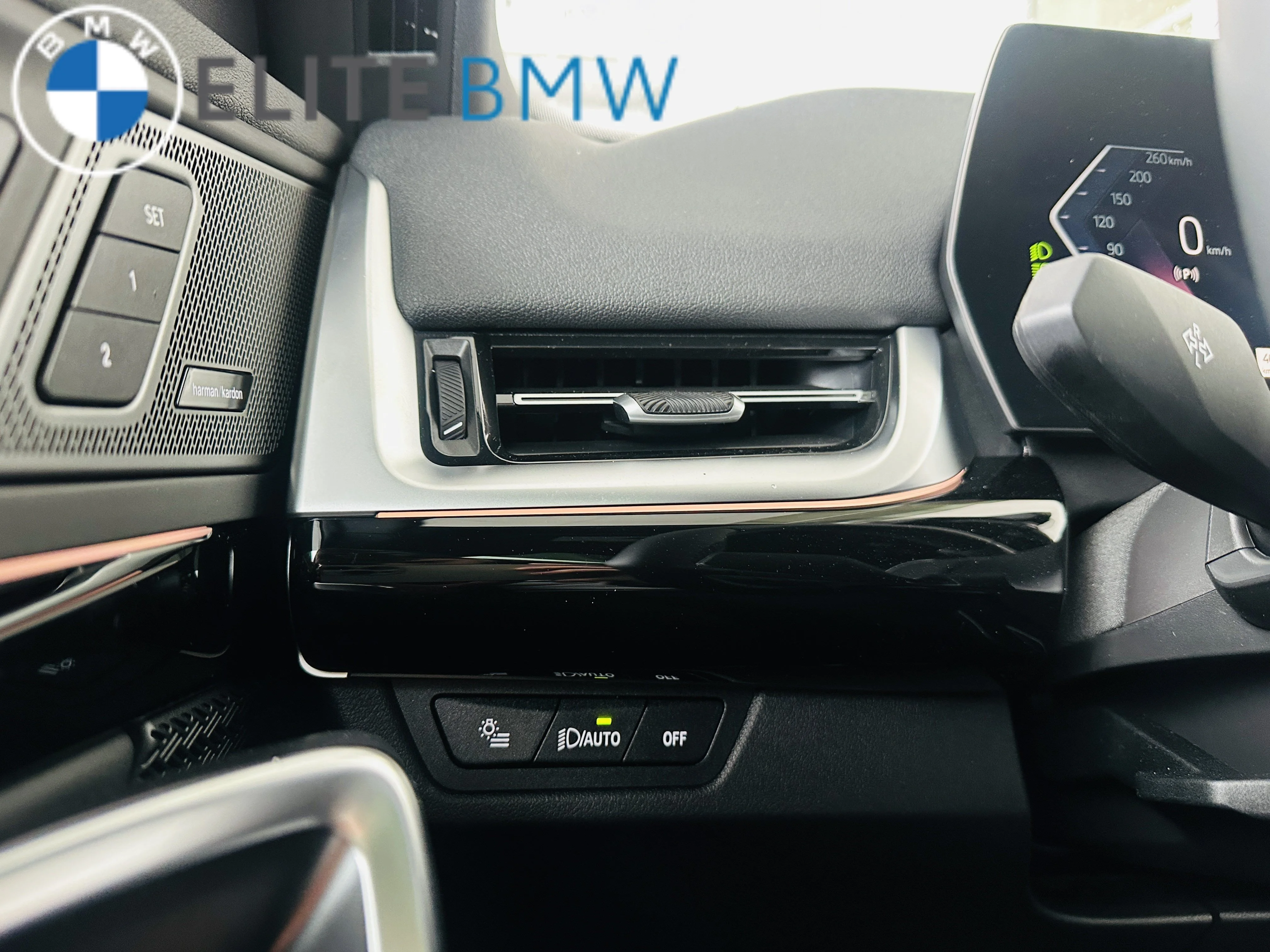 Used 2026 Mineral White Metallic BMW xDrive28i image 19