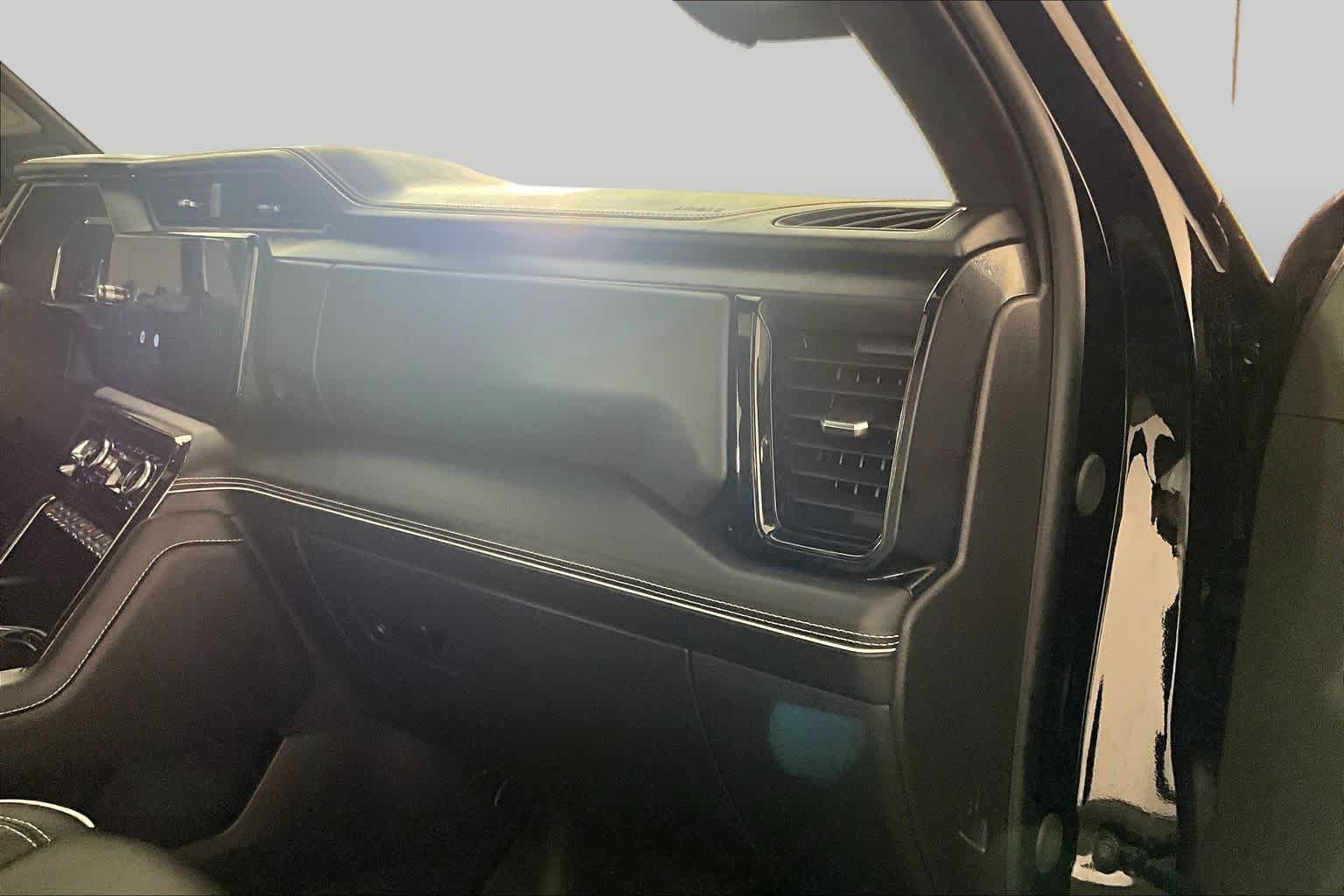 Used 2024 Onyx Black GMC AT4X image 17