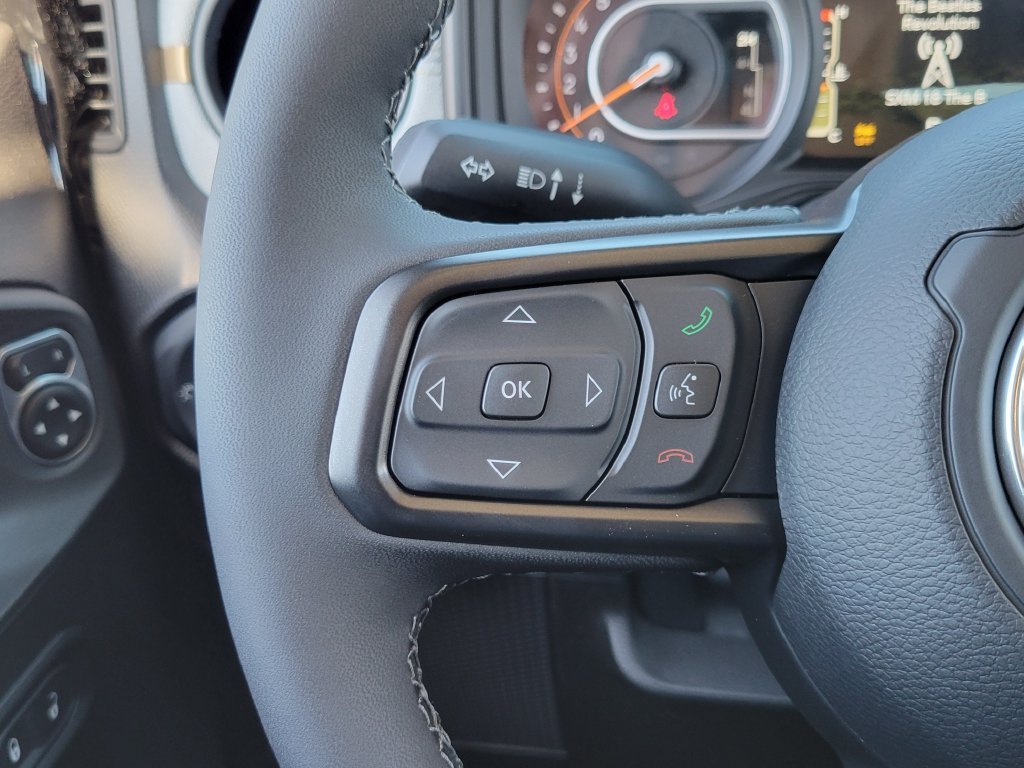 2027 Jeep Wrangler 4-Door photo 5
