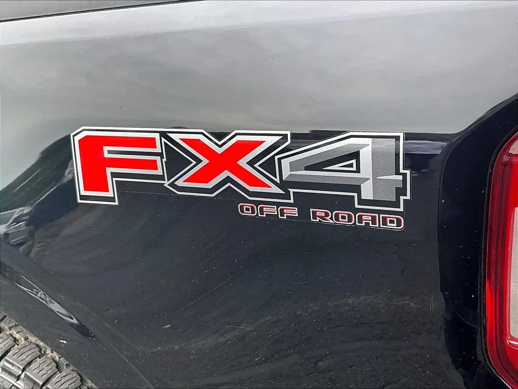 Used 2022 Black Ford XLT image 8