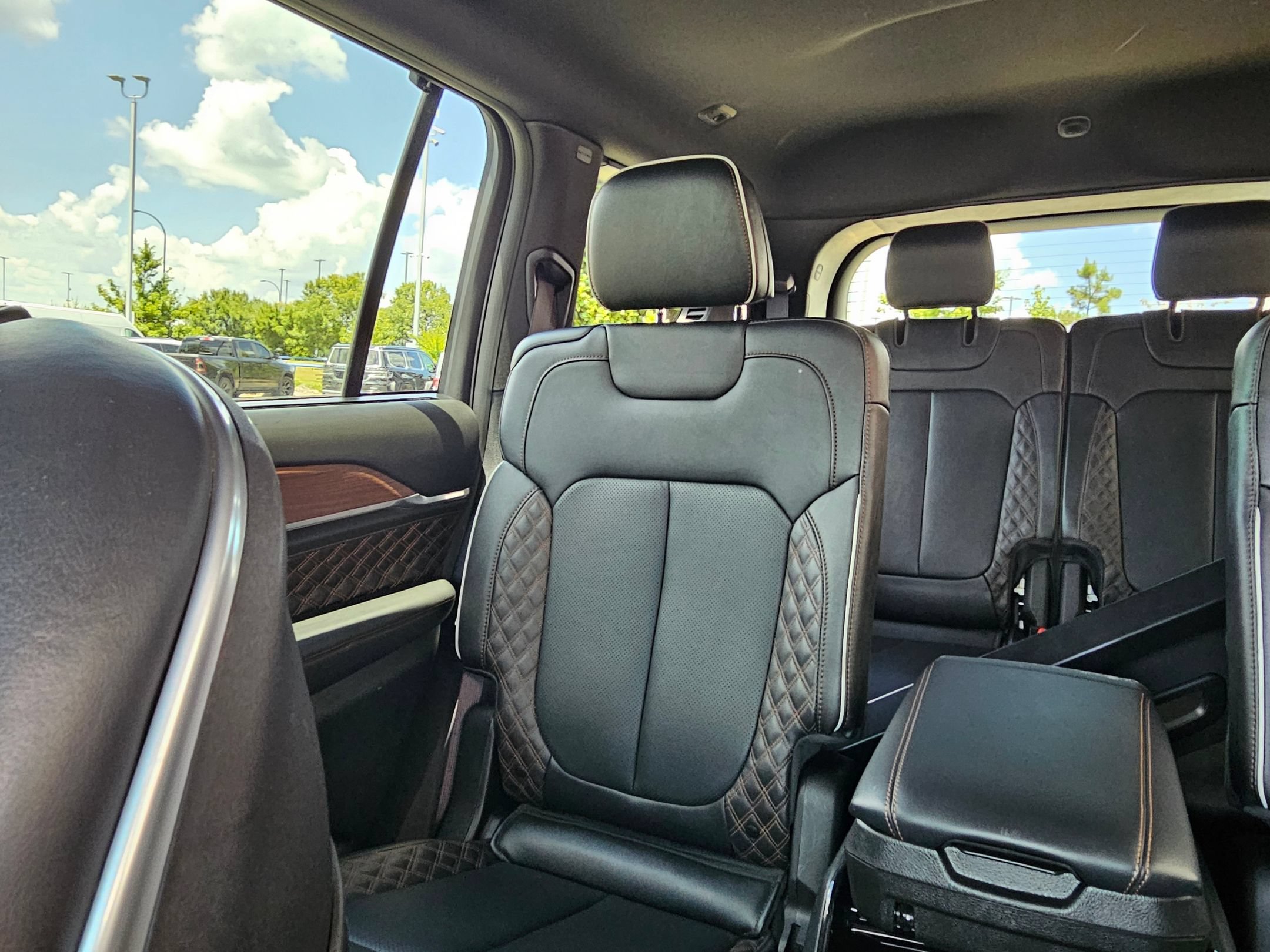Used 2023 Baltic Gray Metallic Clearcoat Jeep Summit image 25