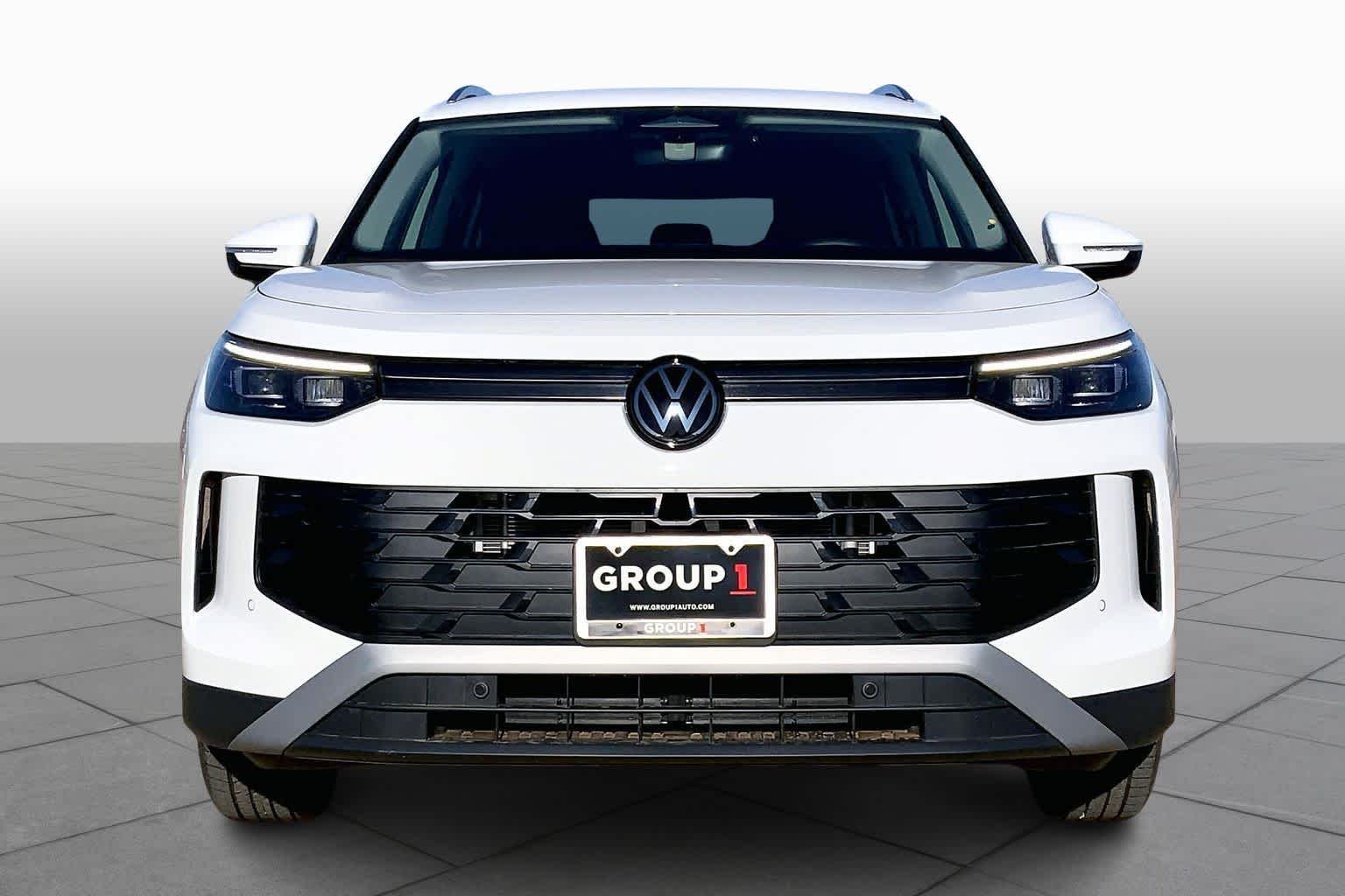 New 2026 Pure White Volkswagen S image 3