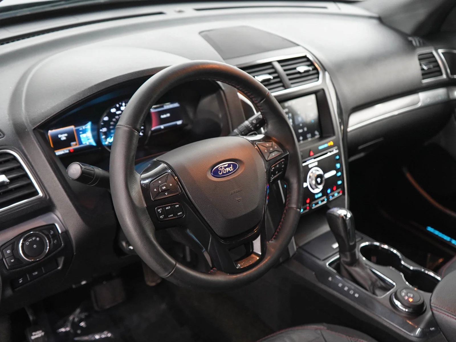 Used 2017 Quartz Metallic Ford Sport image 22