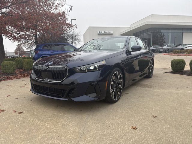 2026 BMW 5 Series 550e xDrive